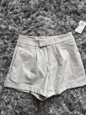 a new day Cream High-Waist Tailored Women's Shorts